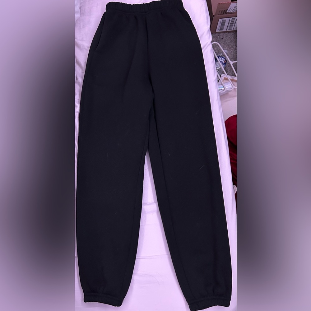 black sweatpants